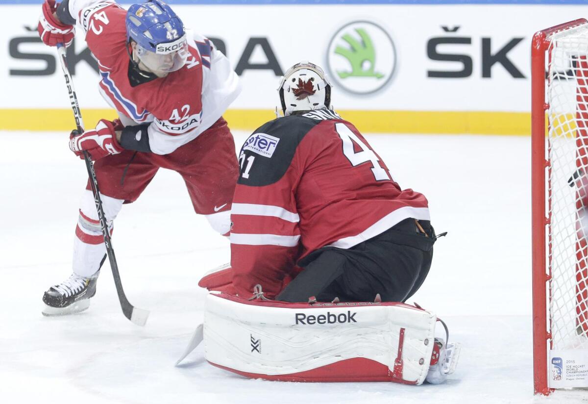 Petr Koukal, Mike Smith