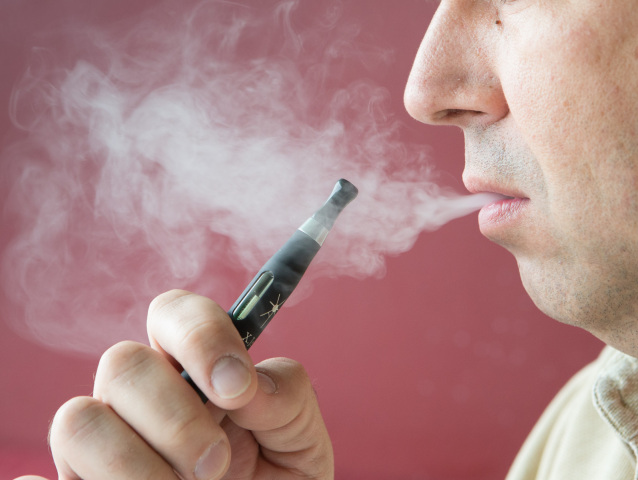 fajčenie, elektronická cigareta,