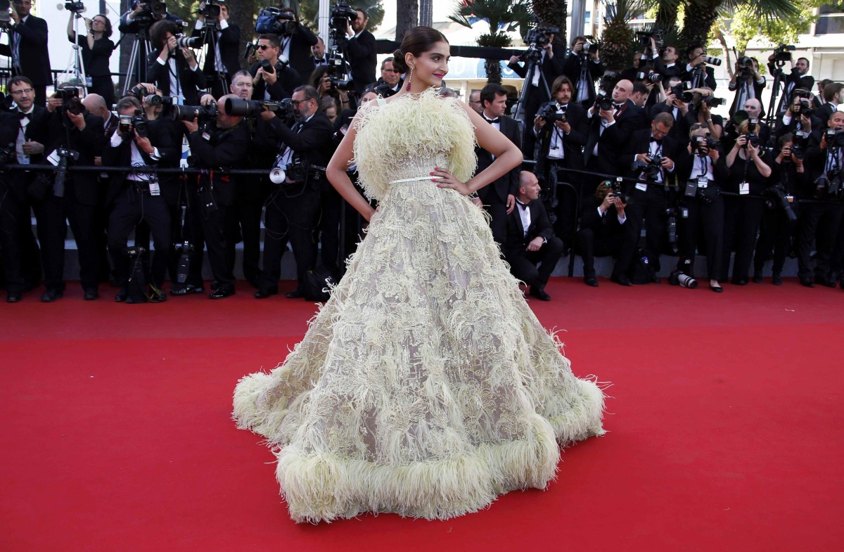 Herečka Sonam Kapoor v kreácii od Elieho Saaba.
