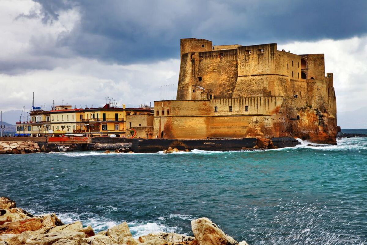 Neapol, Taliansko, Castel dell Ovo