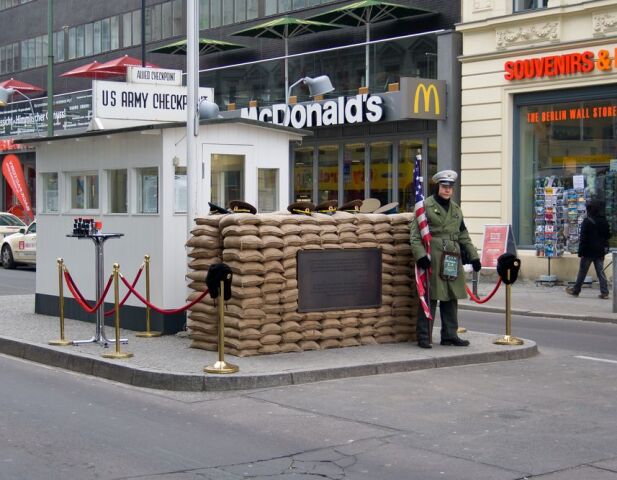Checkpoint Charlie, Berlín, Nemecko
