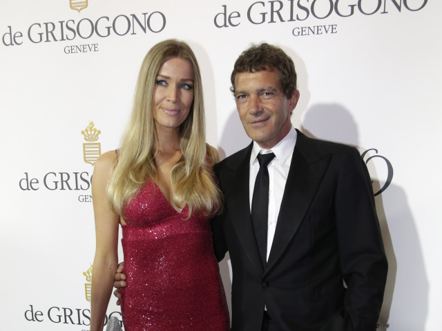 Herec Antonio Banderas a jeho priateľka Nicole Kimpel.