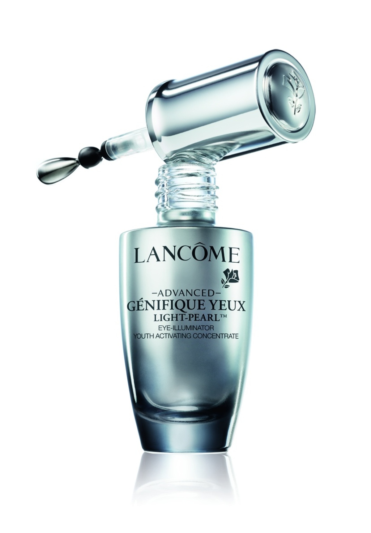 genifique-yeux-ouvert-cmjn