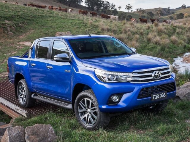 Toyota HiLux - 2016