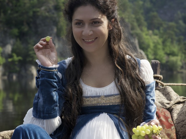 Martha Issová