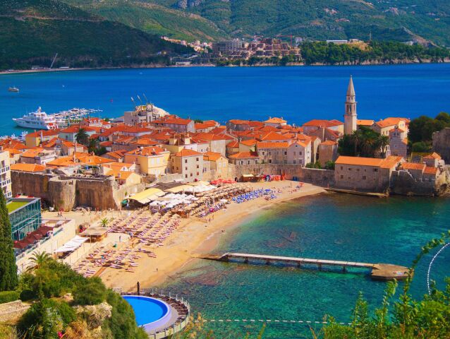 Čierna Hora, Montenegro, more, Jadran, dovolenka pri mori, letná dovolenka, Stredozemné more, Budva