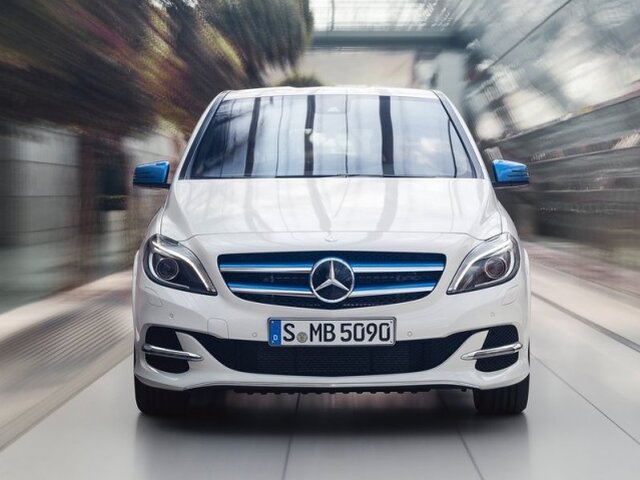 Mercedes-Benz B -2015