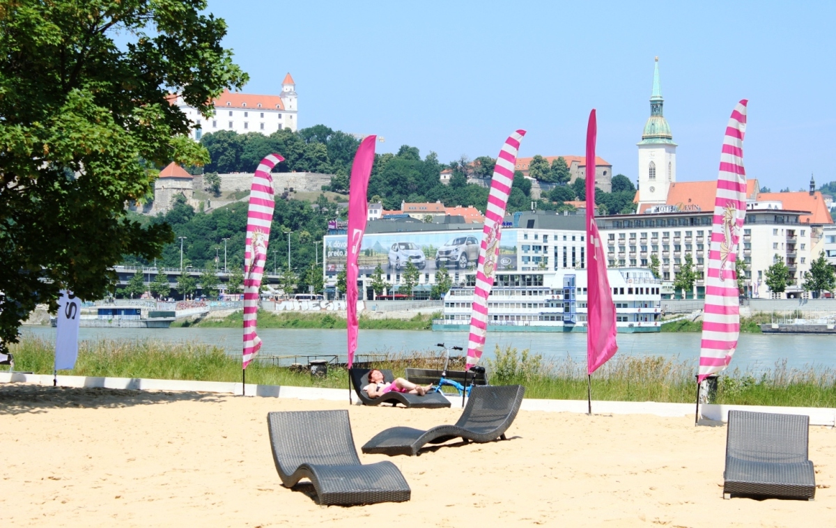 Magio pláž, leto, bratislava