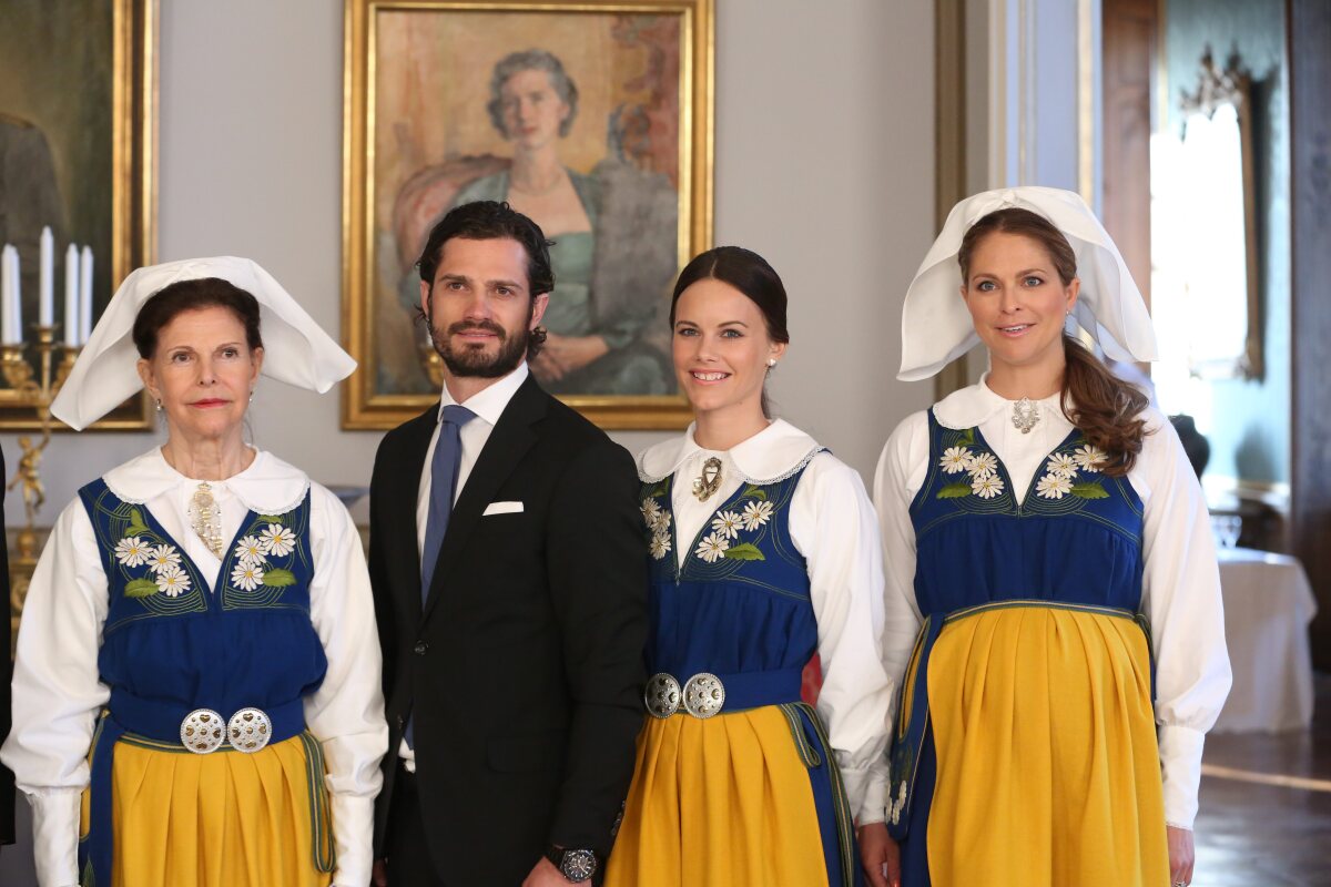 Silvia, princ Carl Philip, jeho snúbenica Sofia Hellqvist a princezná Madeleine