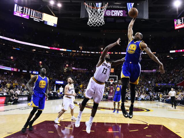andre iguodala, nba, golden state warriors, basketbal, kôš, doskok