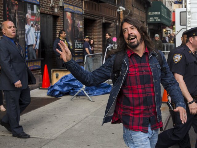 Spevák Dave Grohl.