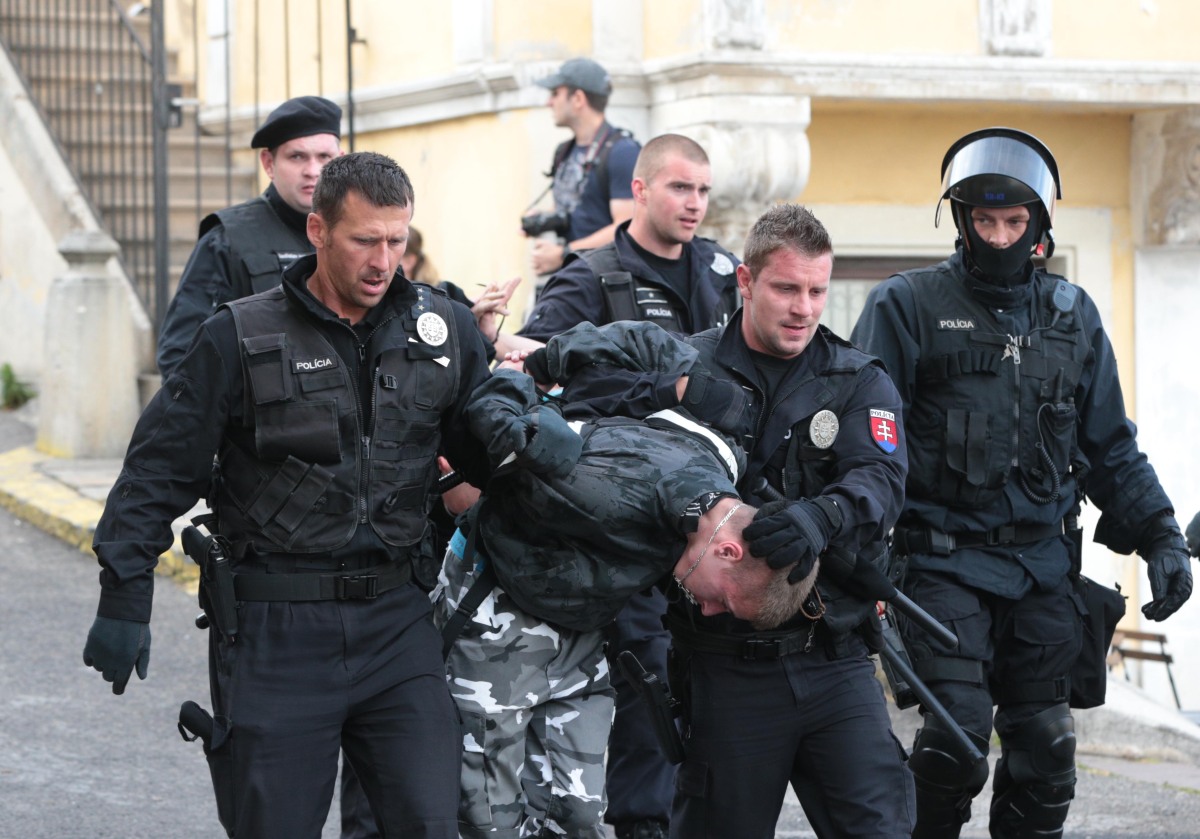 Bratislava, demonštrácia, utečenci, polícia