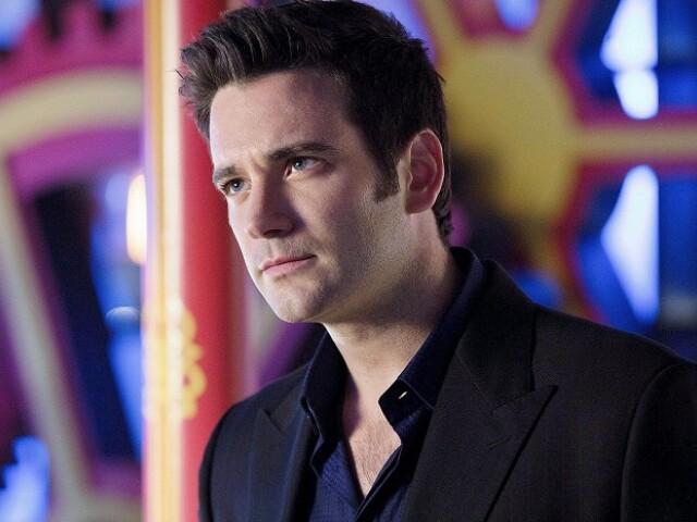 Colin Donnell 