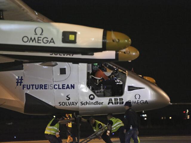 Solar Impulse 2 , solárne lietadlo