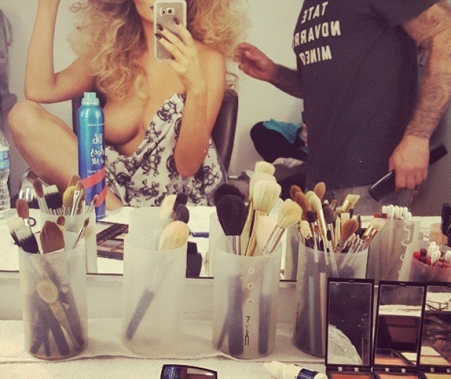 Modelka Chrissy Teigen na Instagrame.