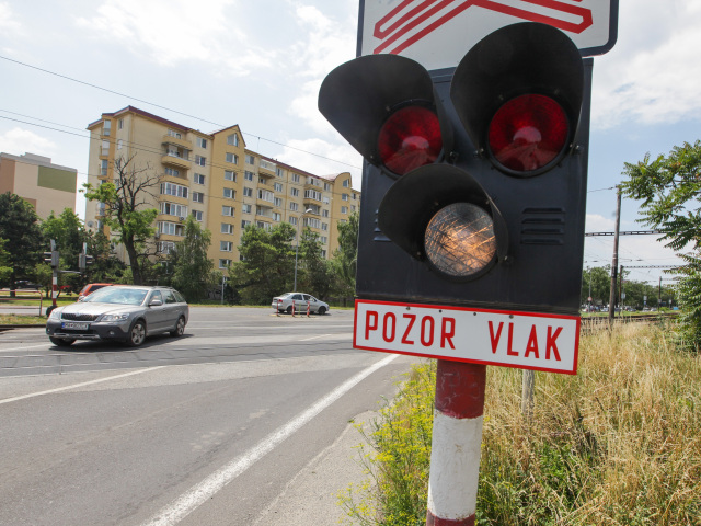 železničné priecestie