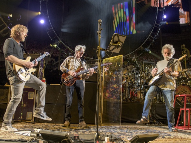 Grateful Dead Fare Thee Well - Chicago Day 3 - Show