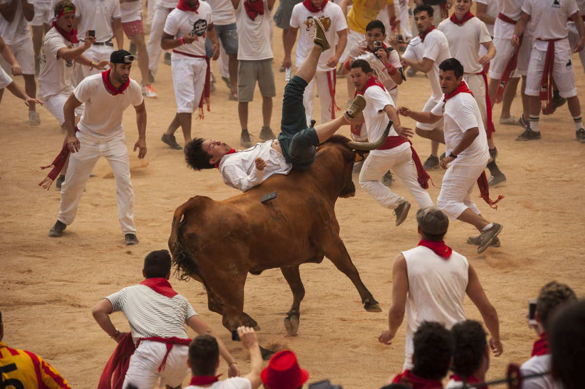 Pamplona, Fermin, fiesta, býky, španielsko, beh, toreádor,