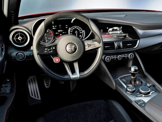 Alfa Romeo Giulia - 2016