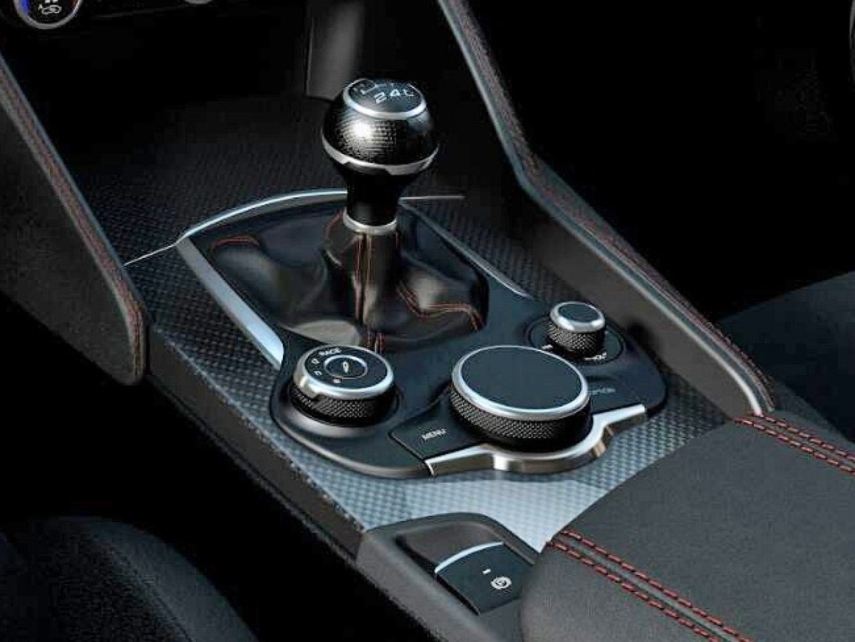 Alfa Romeo Giulia - 2016