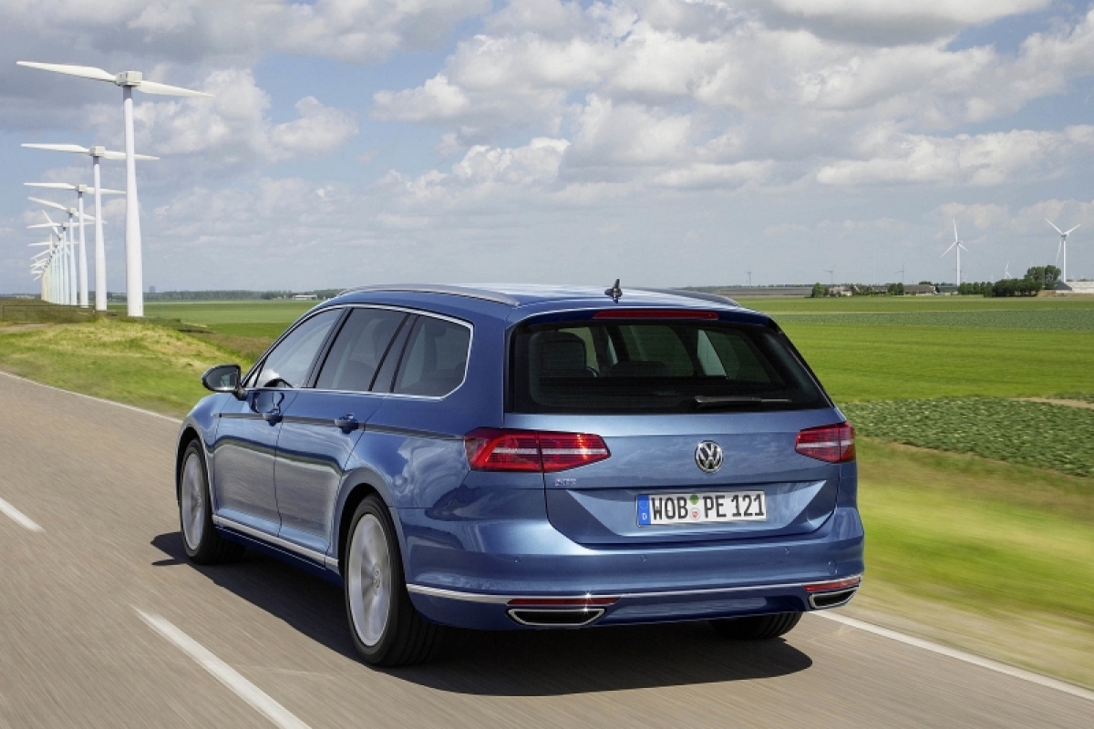 VW Passat GTE - 2015