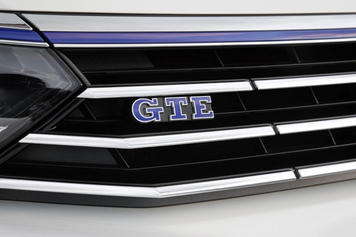 VW Passat GTE - 2015