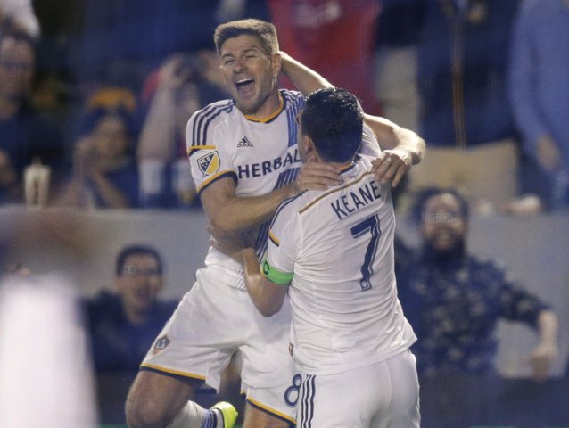 Steven Gerrard, Robbie Keane