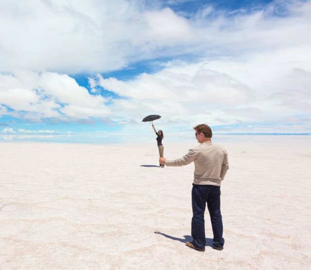 soľná pustatina, púšť, šírava, muž, žena, dáždnik, Bolívia, Soľná pláň, Salar de Uyuni, Salar de Tunupa