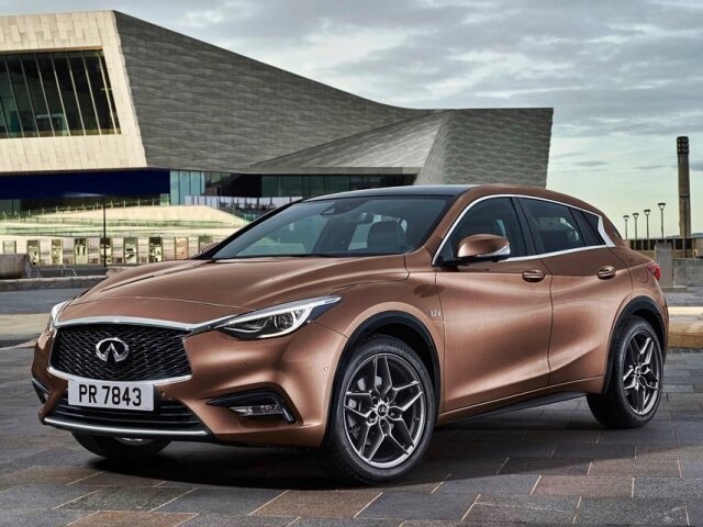 Infiniti Q30 - 2016