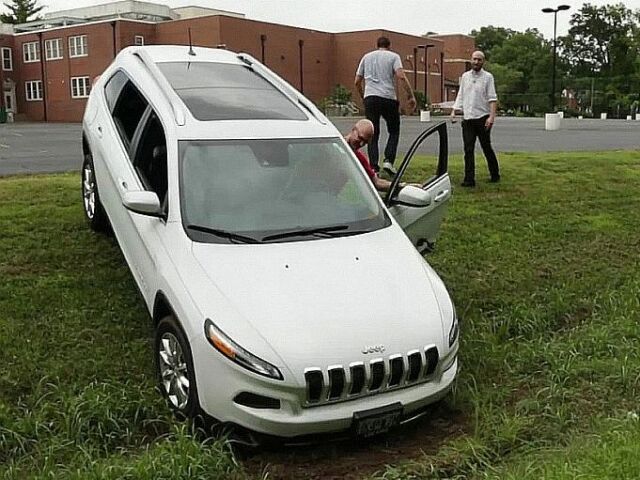 Jeep Cherokee - hackeri