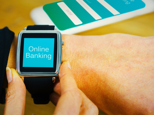 online banking, bankovníctvo, smart watch, hodinky