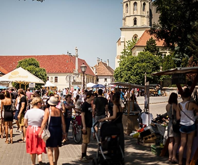 trnava, rínek, bronco