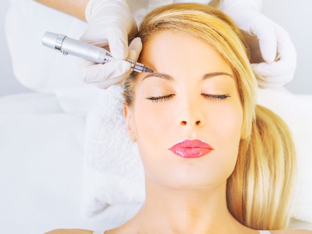 permanentný make-up