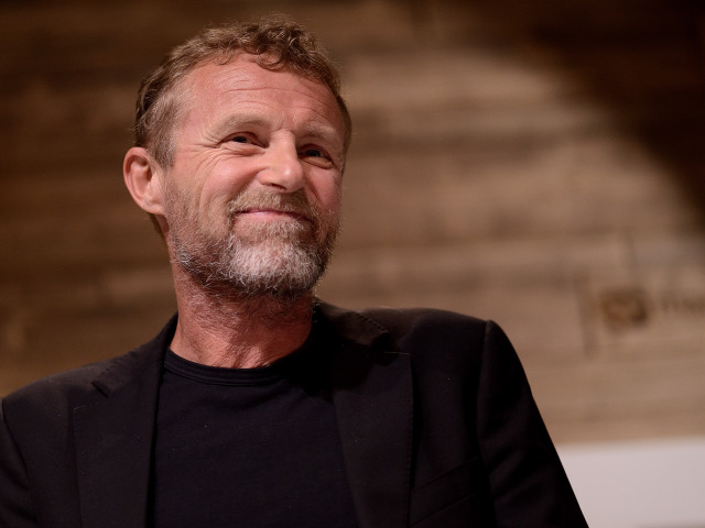 JO NESBO , Nesbø