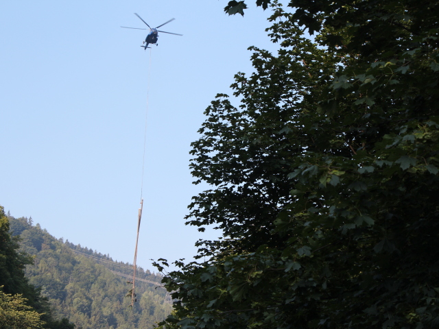 vrtulnik, Strečno, stromy, odvoz