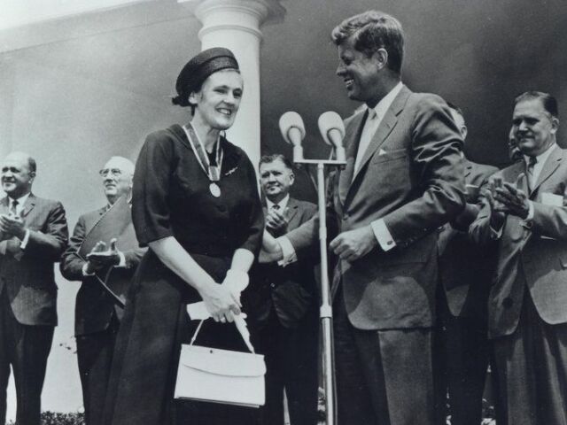 Frances Kelseyová, Kennedy