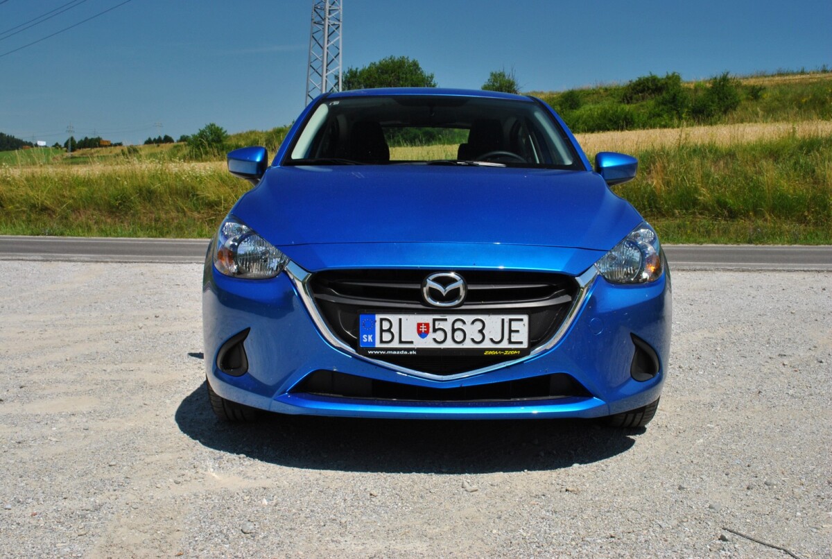 Mazda 2 SkyActive G75 Challenge
