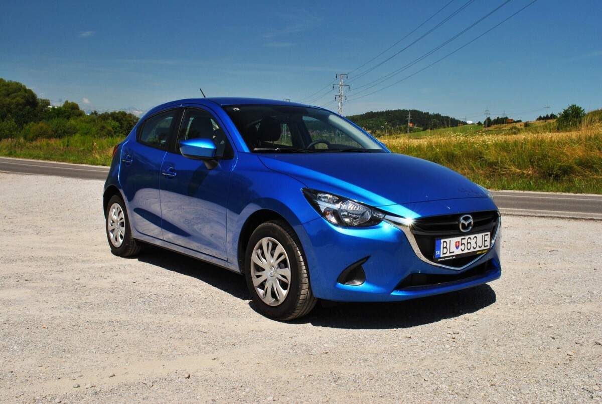 Mazda 2 SkyActive G75 Challenge