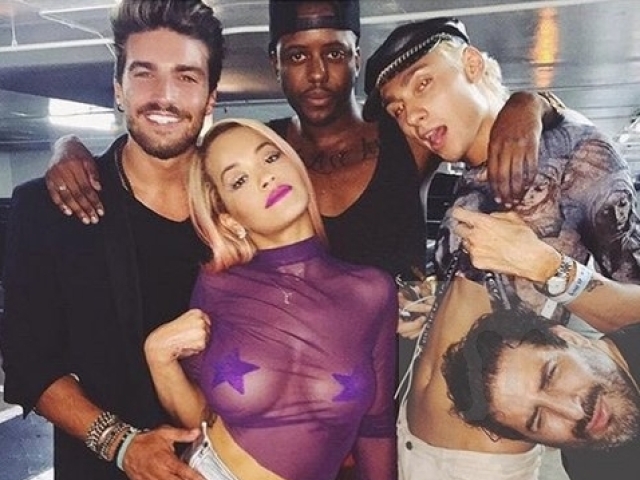 Speváčka Rita Ora po svojom vystúpení v Los Angeles.