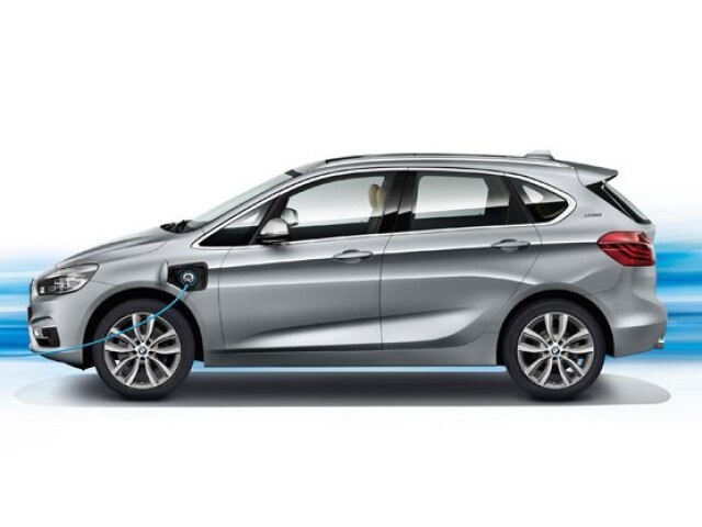 BMW 225xe - 2016