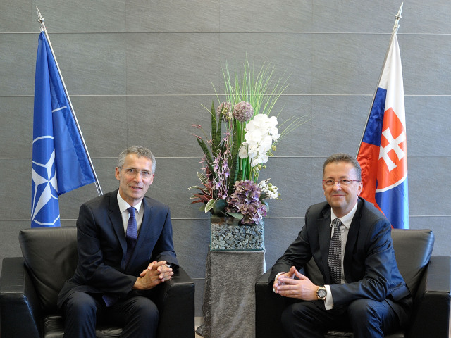 stoltenberg, glváč, NATO