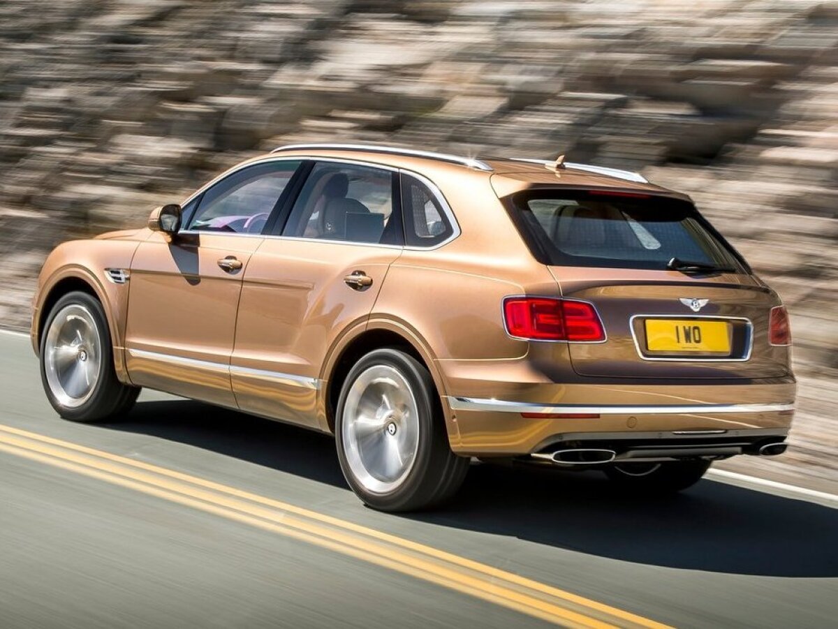 Bentley-Bentayga - 2016