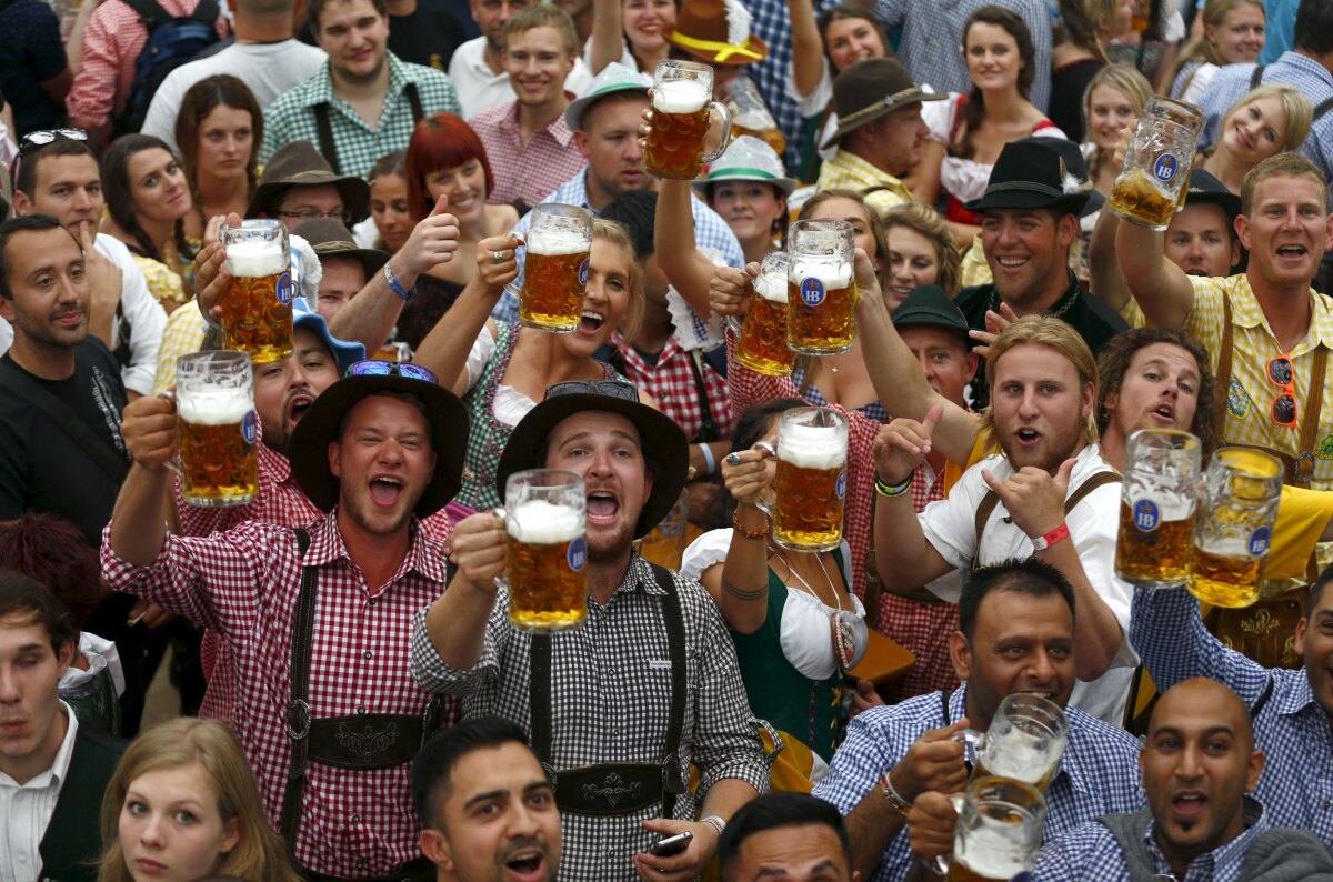 Oktoberfest, Mníchov, pivo, Tereziánska lúka,