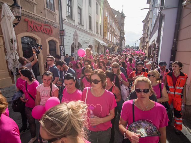 BRATISLAVA: Pochod proti rakovine prsníka