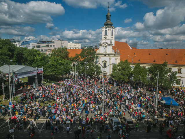 Bratislava, pochod za život, námestie snp.