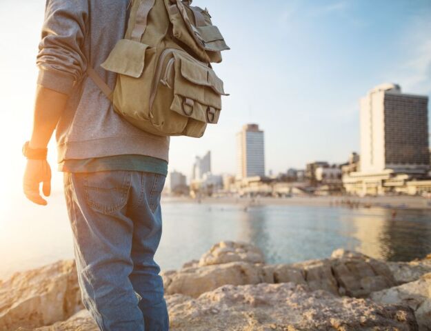 cestovanie, cestovateľ, ruksat, travel, turista, turistika, dovolenka, záliv, muž, objvavovanie, zážitky, dobrodružstvo