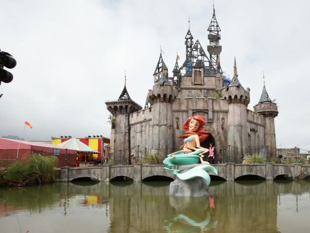 Dismaland, Británia, Banksy, zábavný park