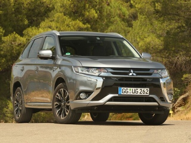Mitsubishi Outlander - 2016