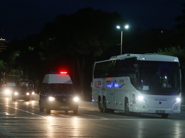 Srbskí futbalisti, autobus