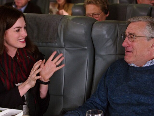 stazista   Anne Hathaway, Robert De Niro